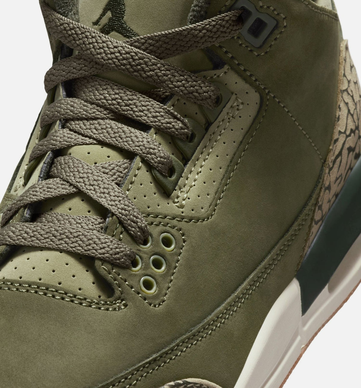 Air Jordan 3 Retro Medium Olive Grade School Lifestyle Shoe